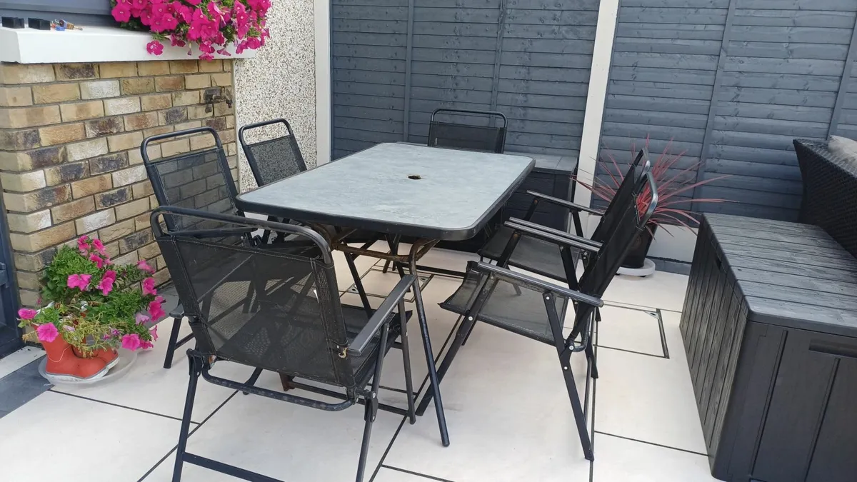 Free garden table and 6 chairs - Image 1