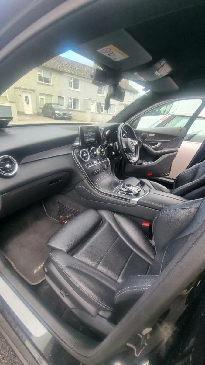 Mercedes benz glc coupe - Image 3
