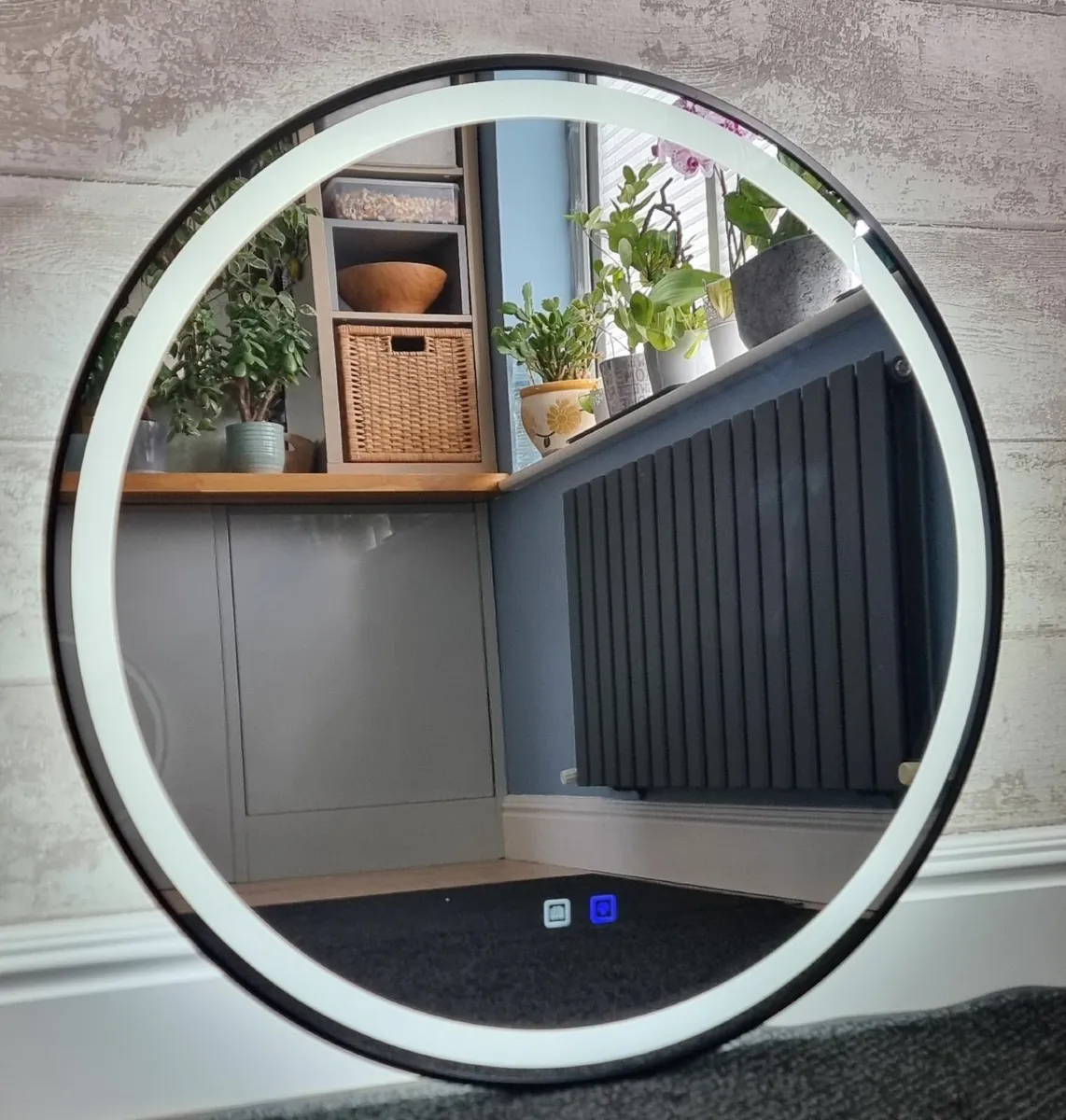 LED Bathroom Mirror Roud Black Frame Demister - Image 2
