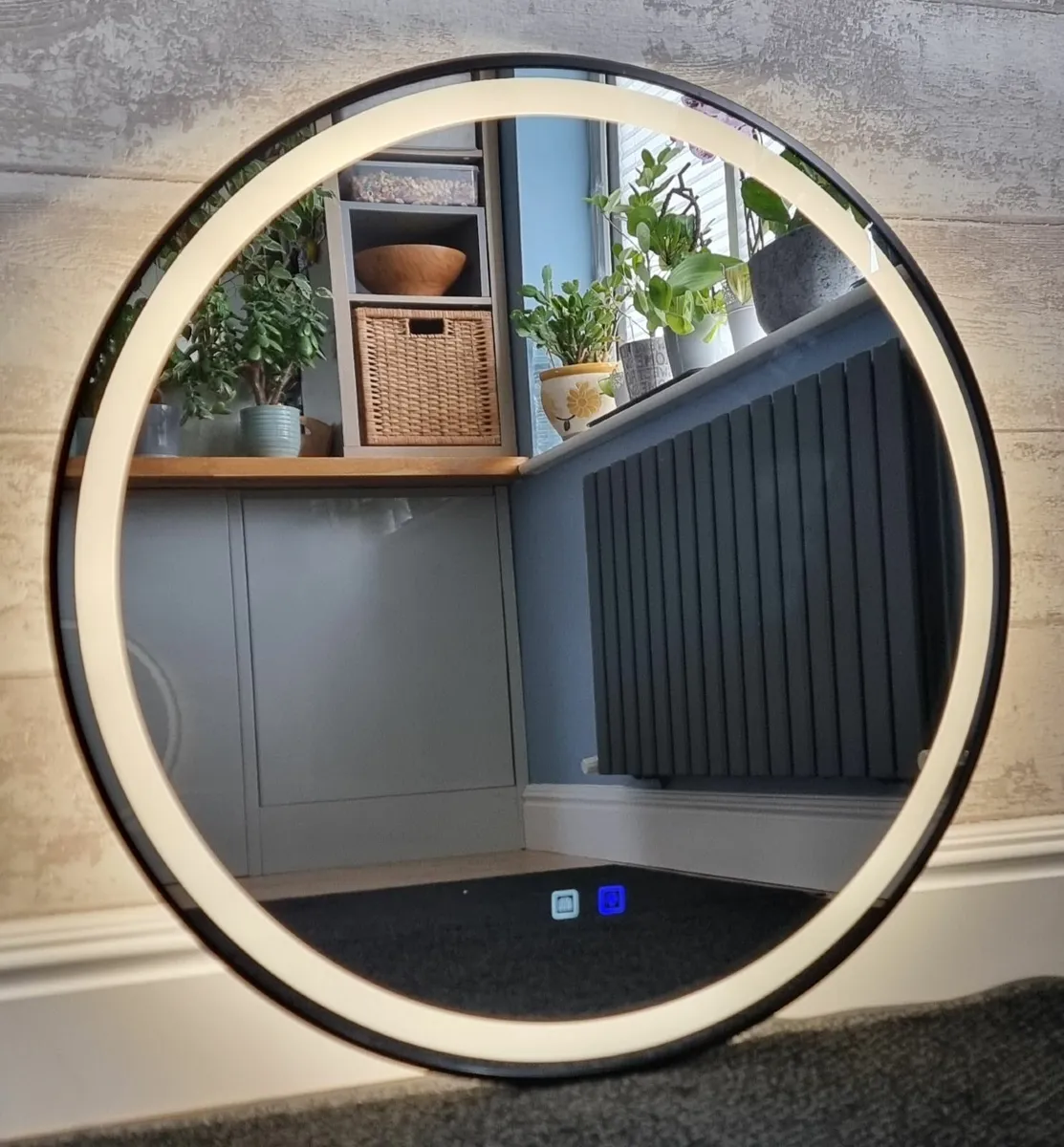 LED Bathroom Mirror Roud Black Frame Demister - Image 3
