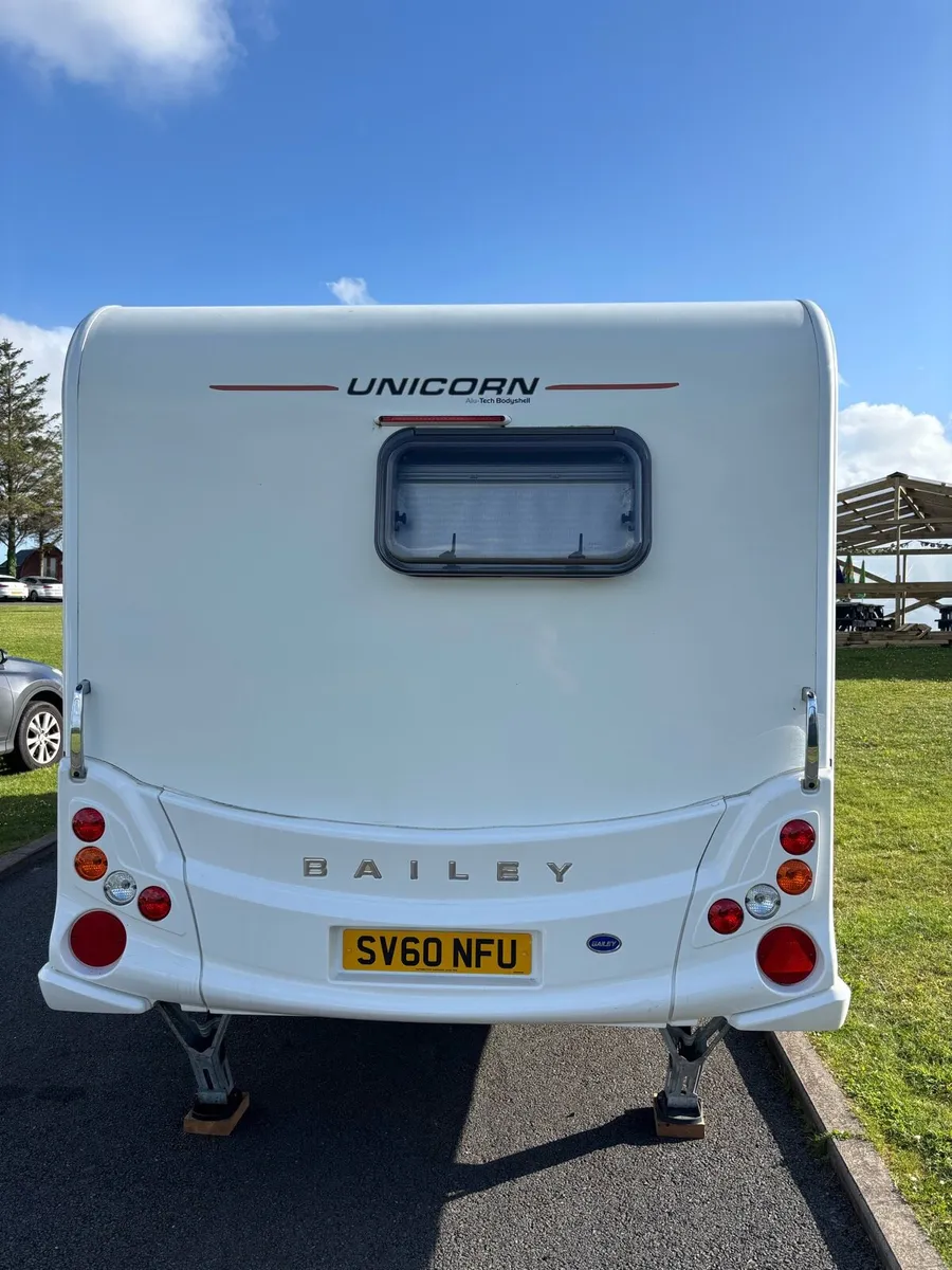 2015 Bailey unicorn Valencia - Image 4