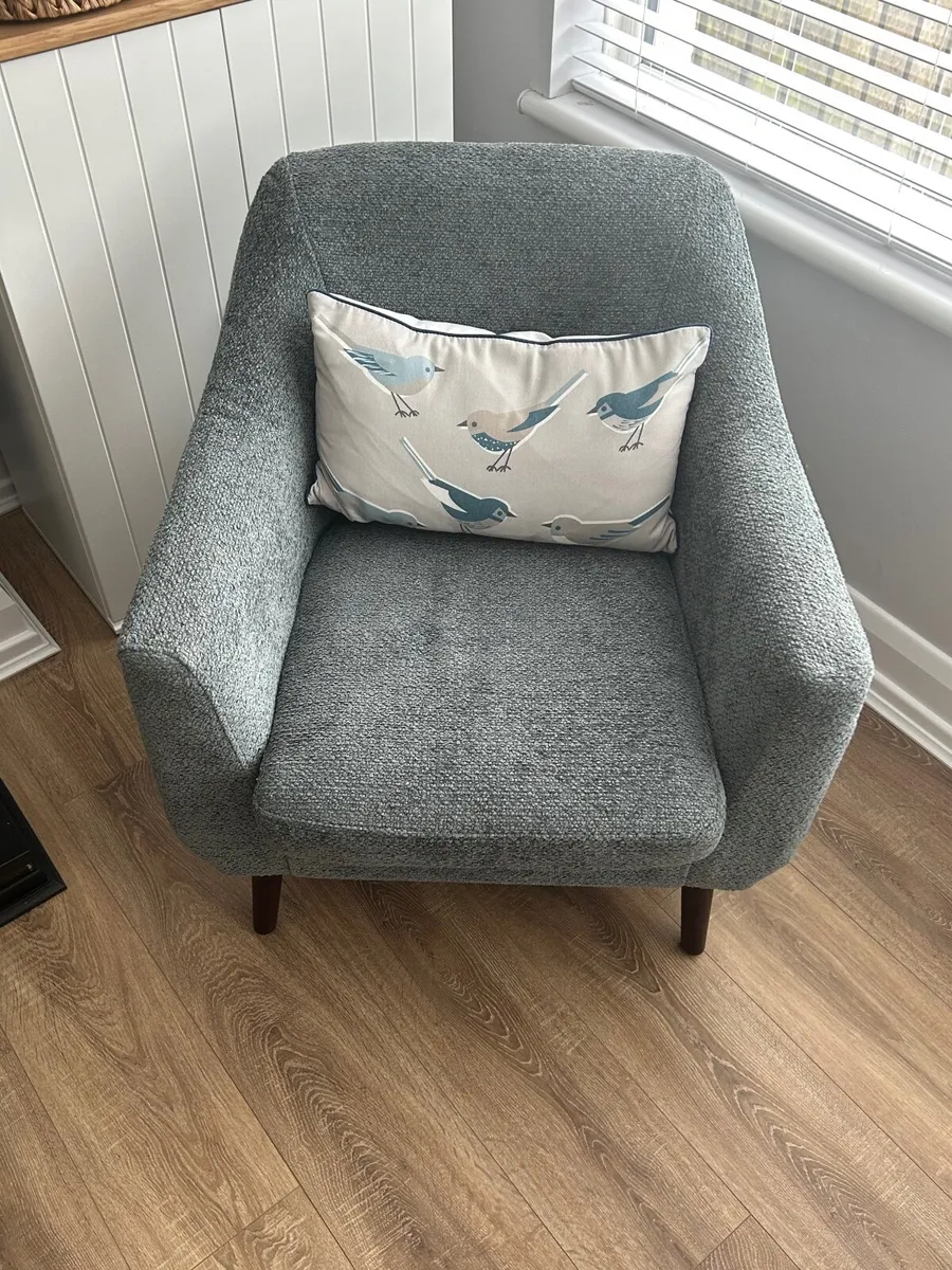 Sofa & matching chair - Image 1