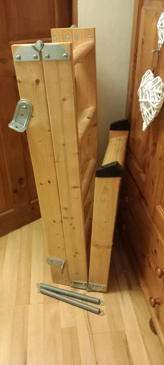 Attic stairs - Image 3