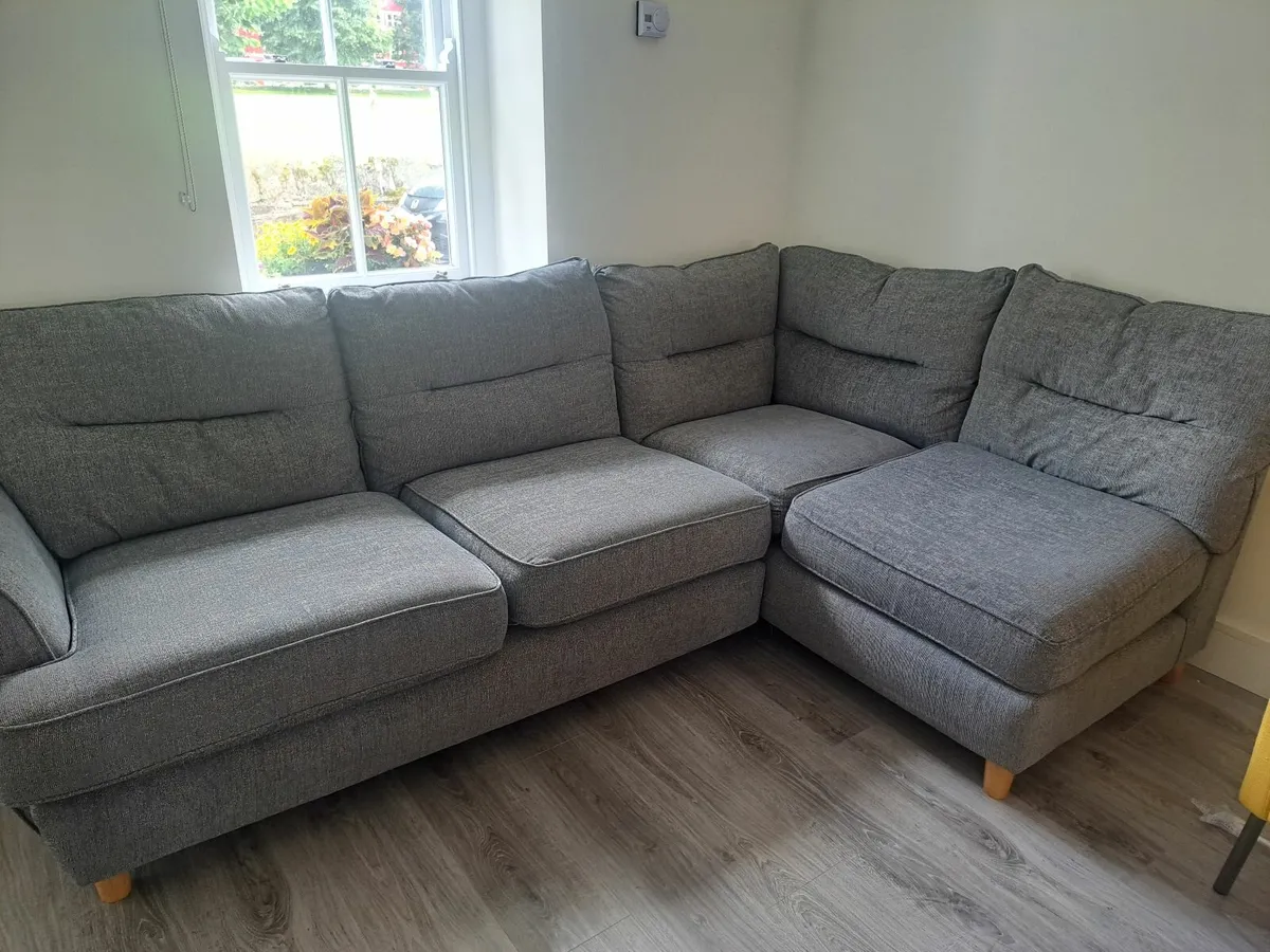 Couch - Image 3