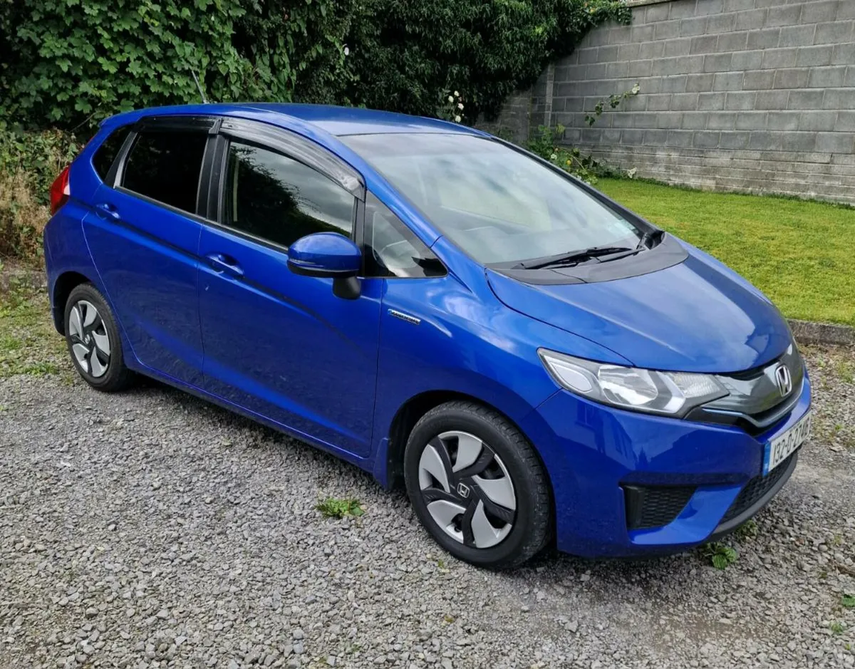 Honda Fit 1.5 Hybrid Automatic - Image 1