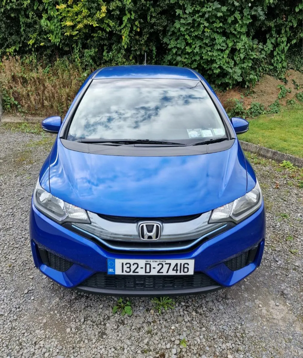 Honda Fit 1.5 Hybrid Automatic - Image 4