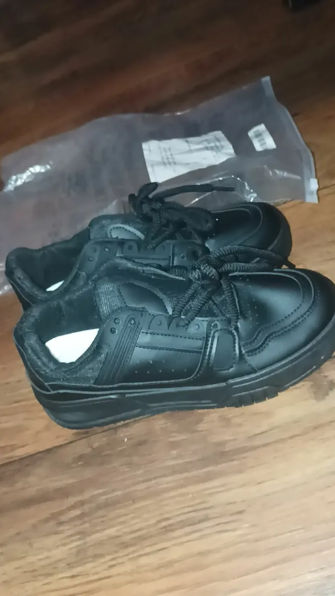 Shoes - Image 2