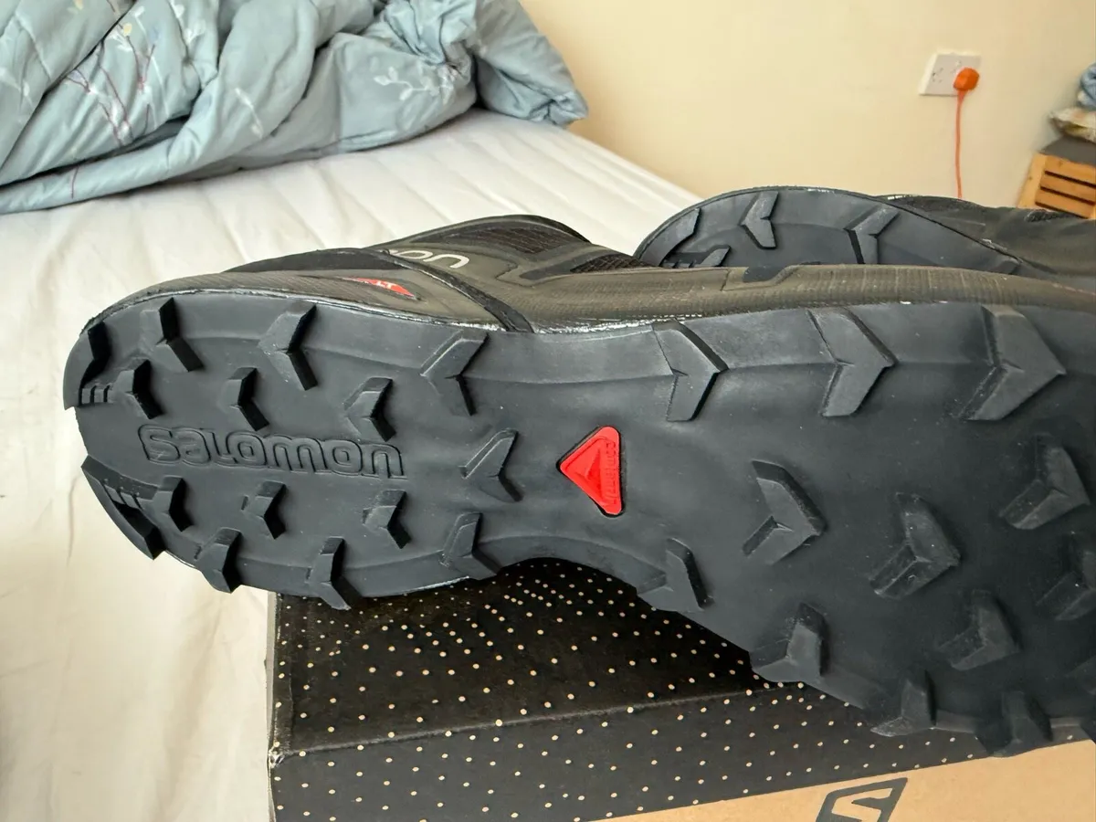 Salomon sport shoes (EUR-46,UK-11) - Image 4