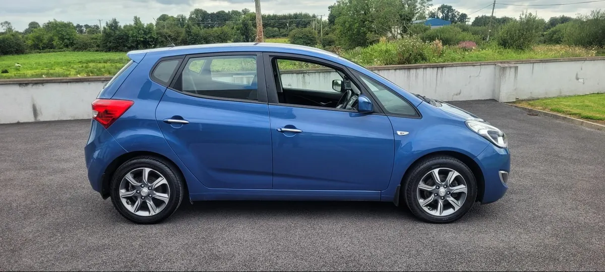 Hyundai ix20  deluxe 2016 - Image 2