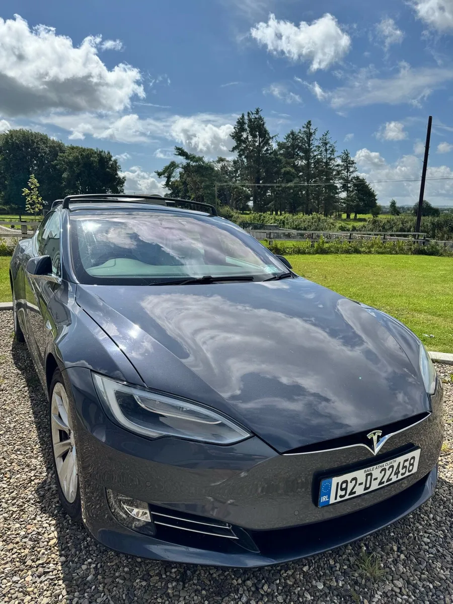 Tesla Model S Raven Long range Autopilot paid - Image 1