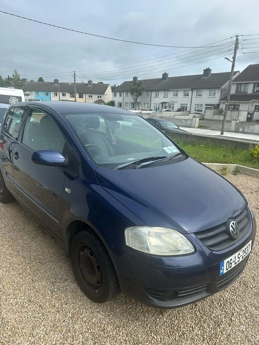 Car VW fox 2006 - Image 1