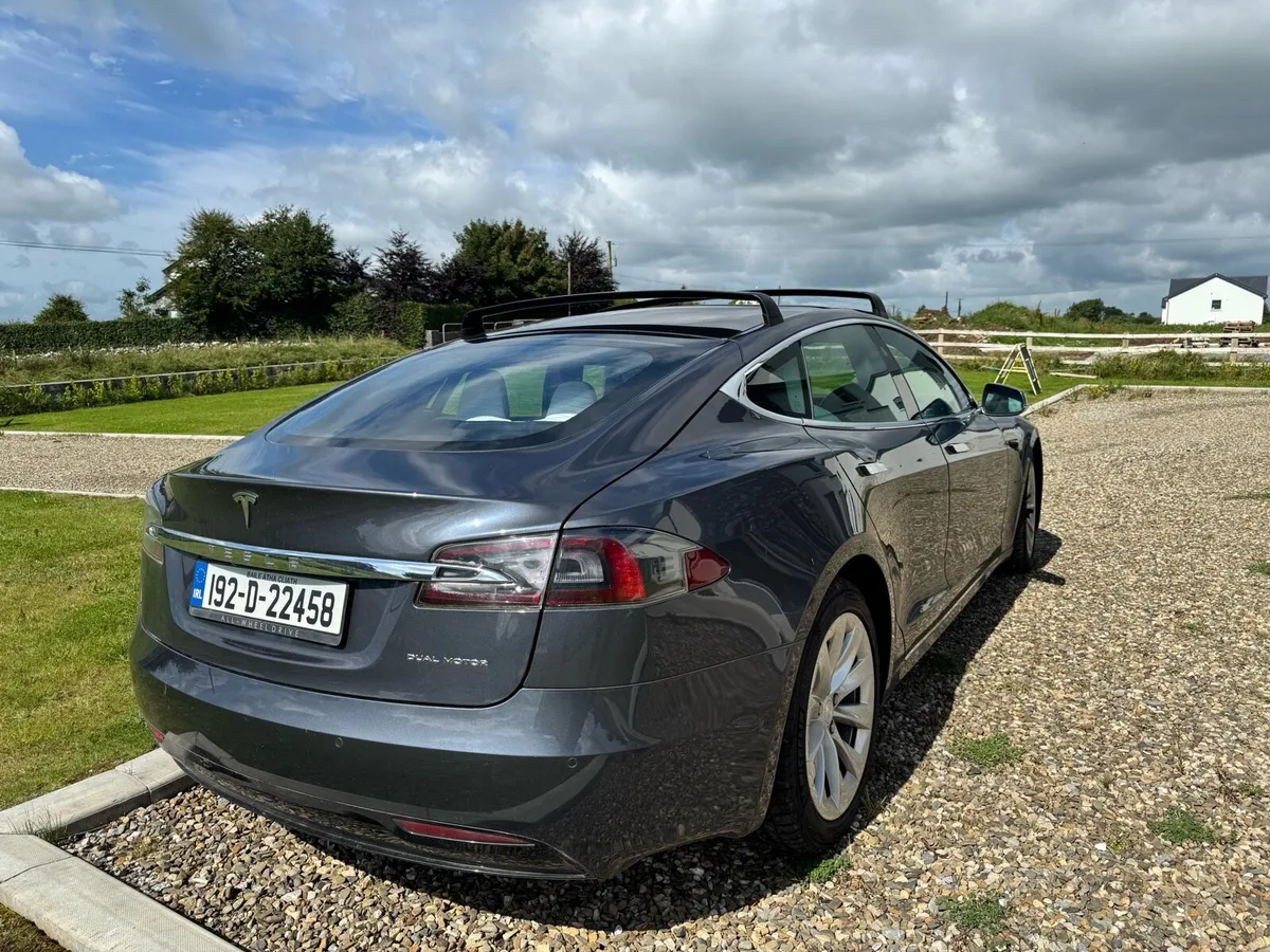 Tesla Model S Raven Long range Autopilot paid - Image 3