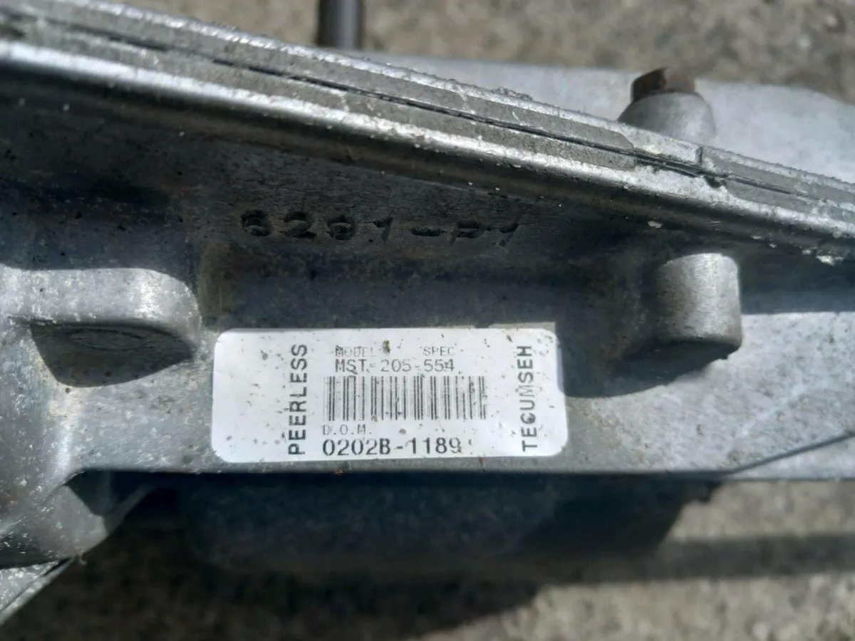 Castlegarden/peerless manual gearbox for sale - Image 2