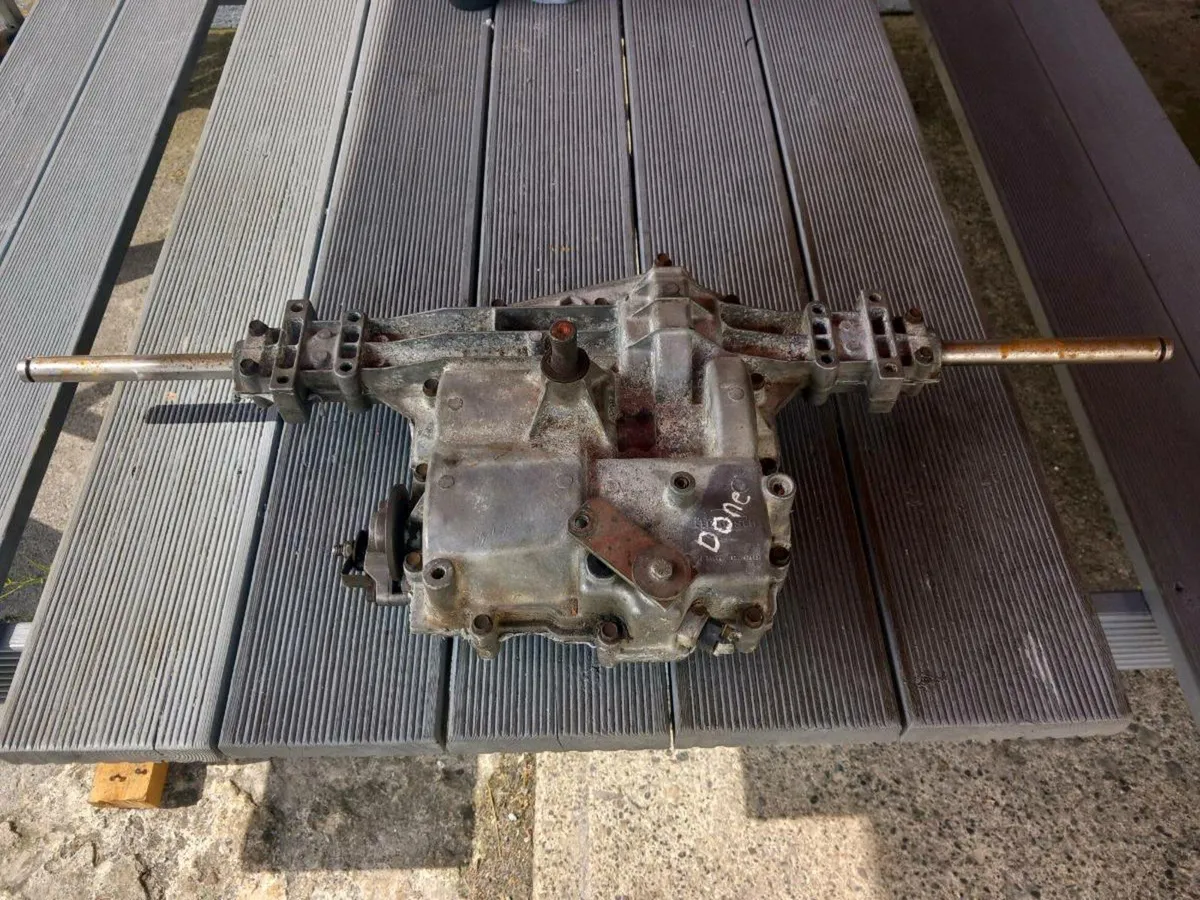 Castlegarden/peerless manual gearbox for sale - Image 1