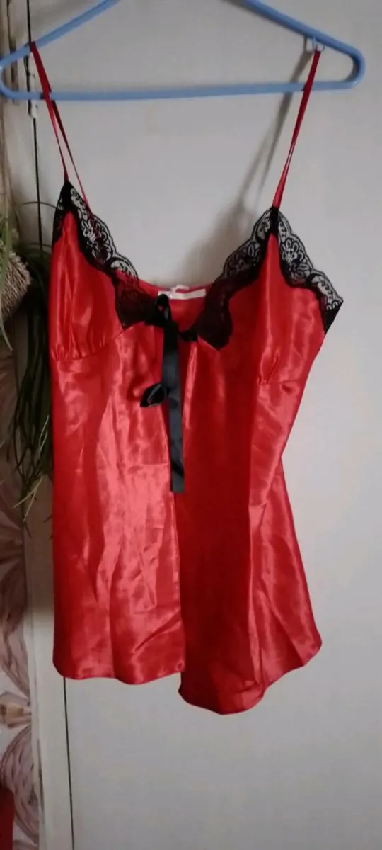 Crossdresser? Wigs .lingerie leather - Image 3