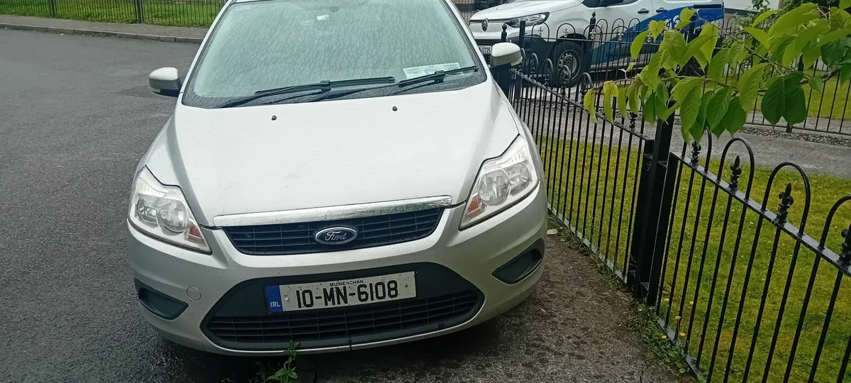 Ford Focus 2010 - Image 1
