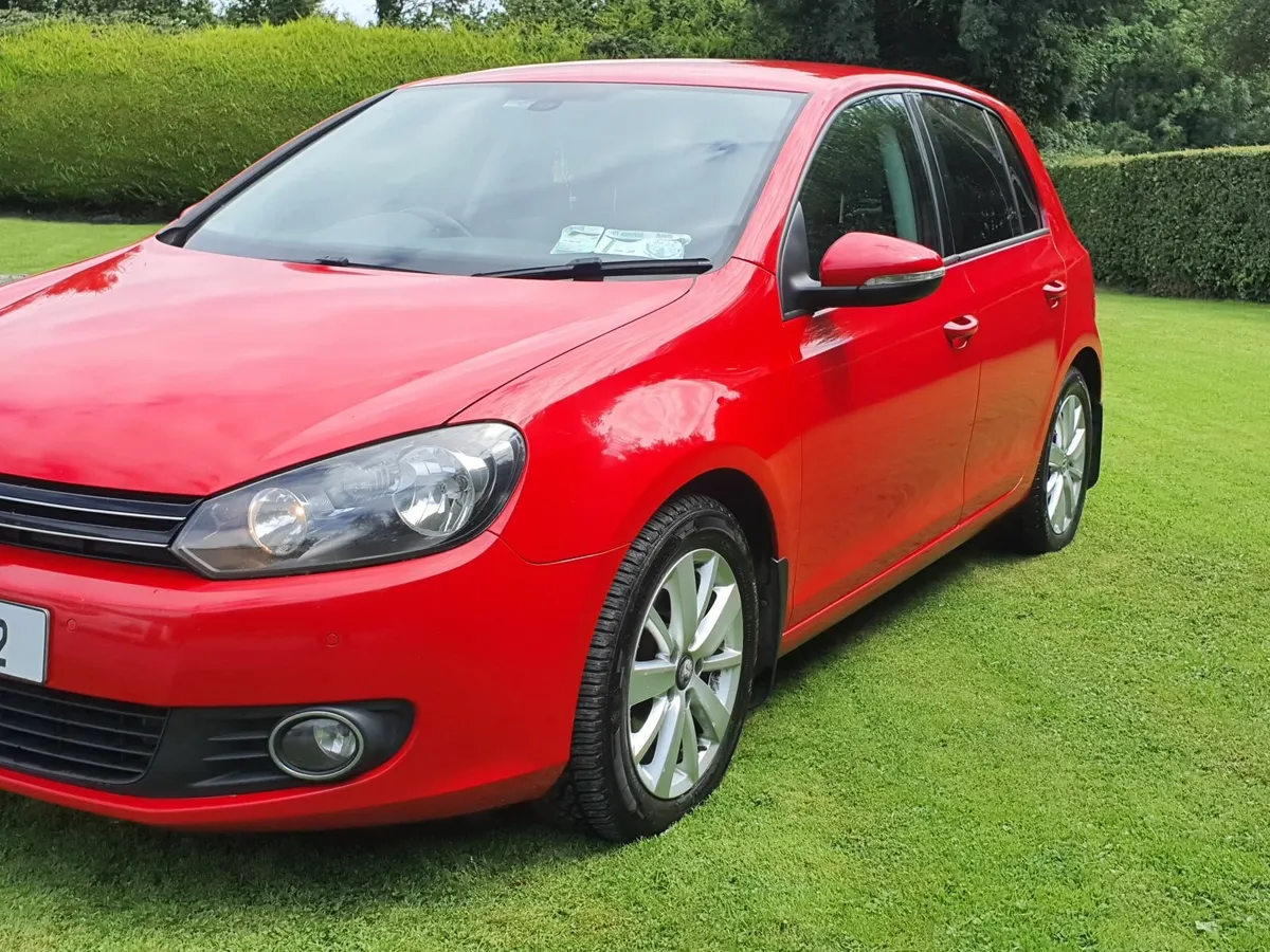 Volkswagen Golf 2011 - Image 2