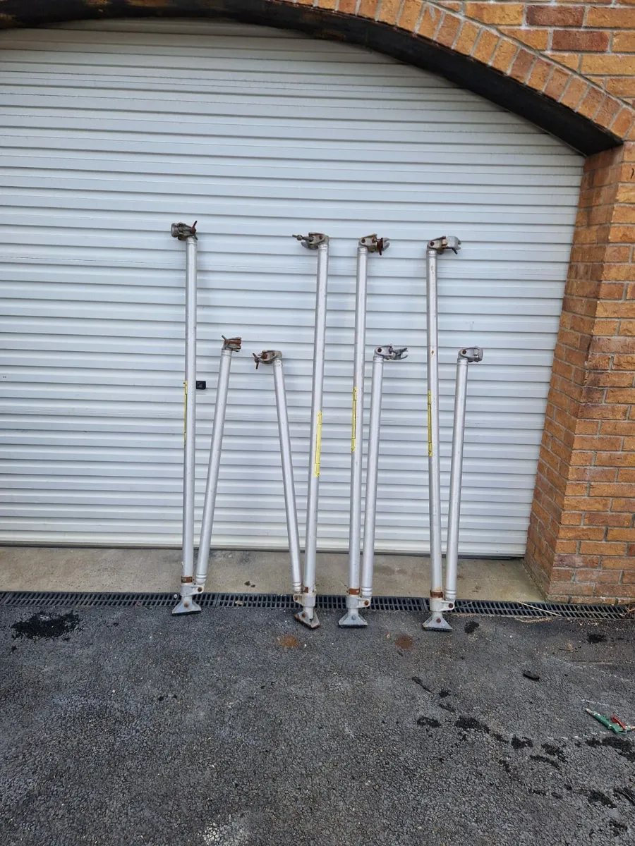 Aluminium scaffolding outriggers - Image 2