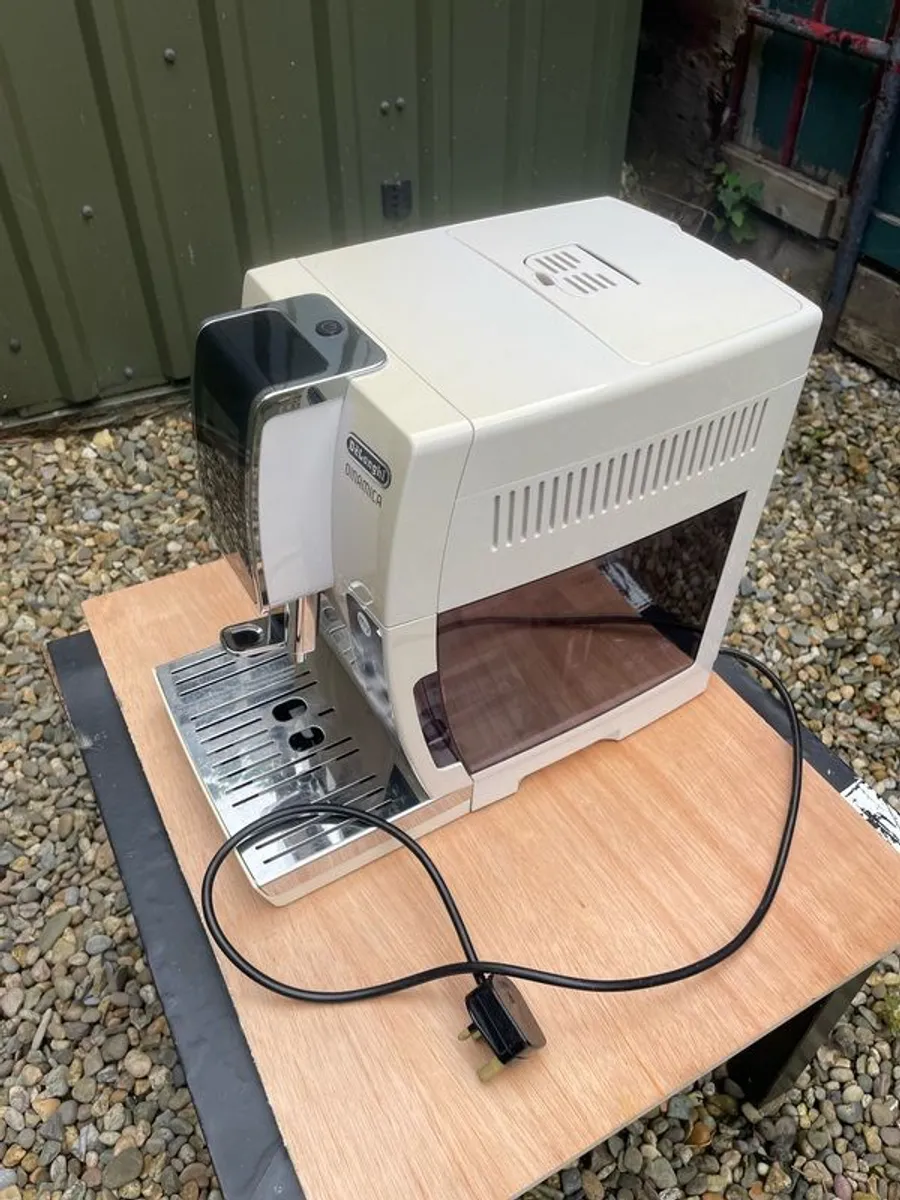 DeLonghi Dinamica Coffee Machine - Image 2