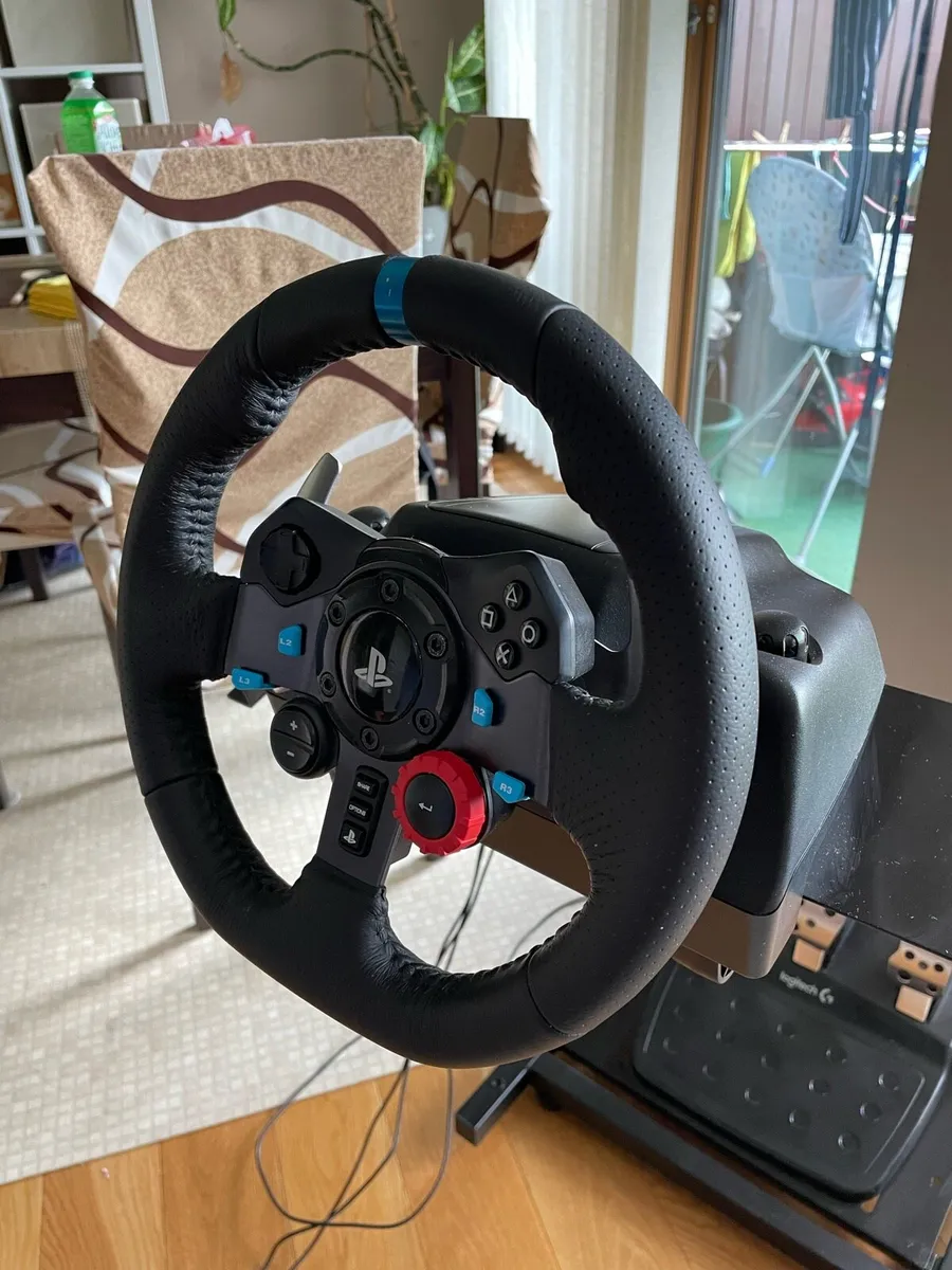 Logitech G29 + stand - Image 1