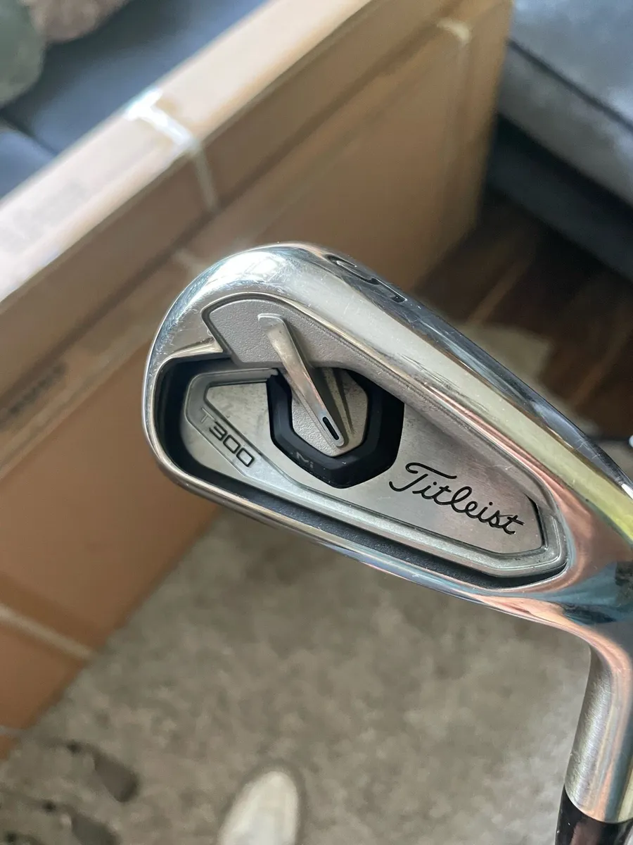 Titleist T300 Irons 5 - 48° (including Pw) - Image 1