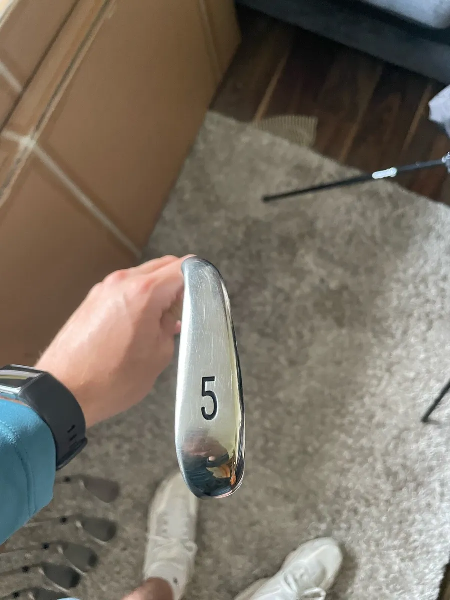Titleist T300 Irons 5 - 48° (including Pw) - Image 3