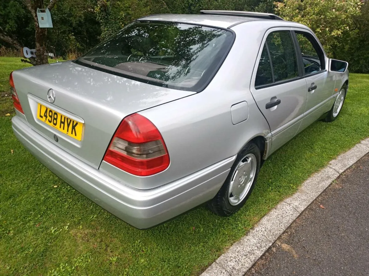 mercedes 280 sport. + Audi coupe + Toyota sprinter - Image 4