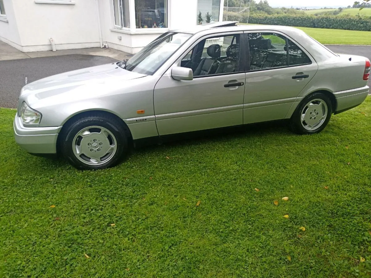 Merc 280 + 260 + Toyota +  Audi coupe + 80 +GTI - Image 3