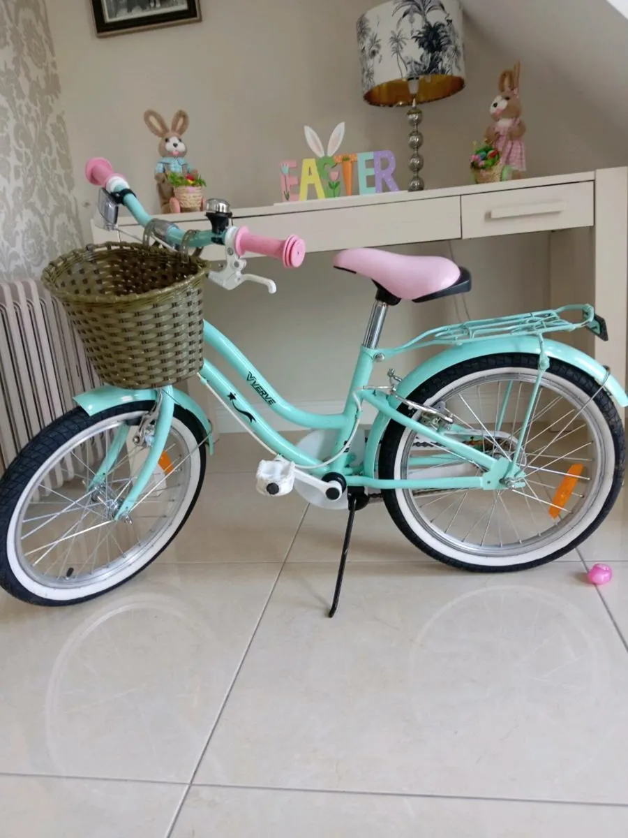 Girls bike