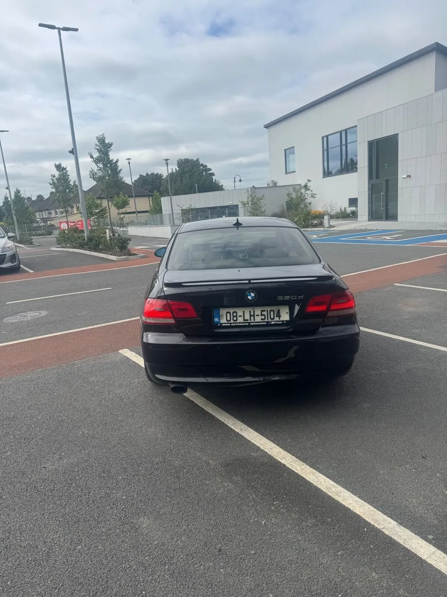 BMW 3-Series 2008 Automatic - Image 2