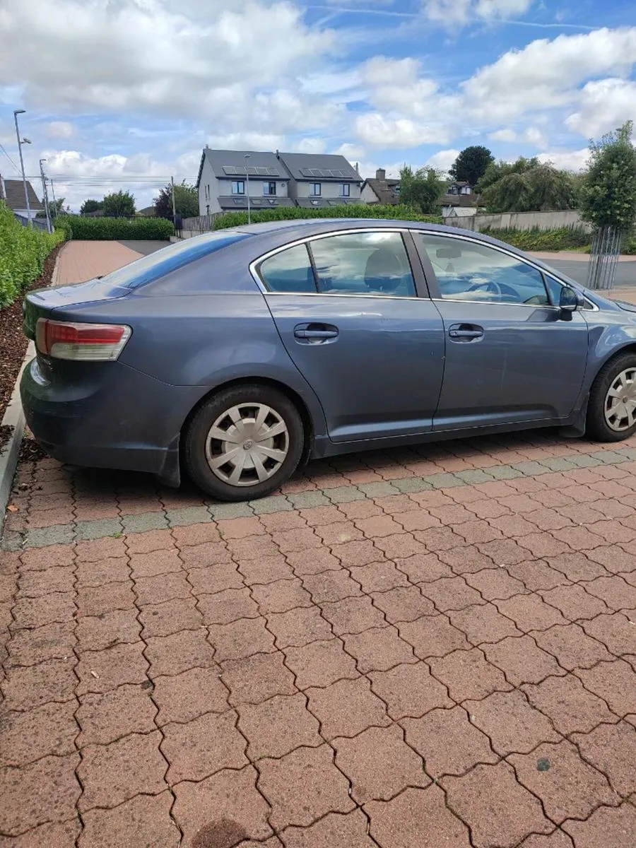 Toyota avensis - Image 2