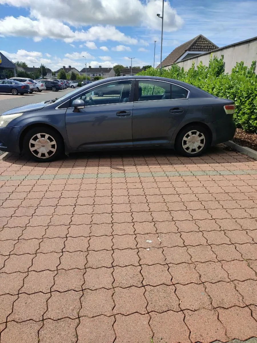 Toyota avensis - Image 3