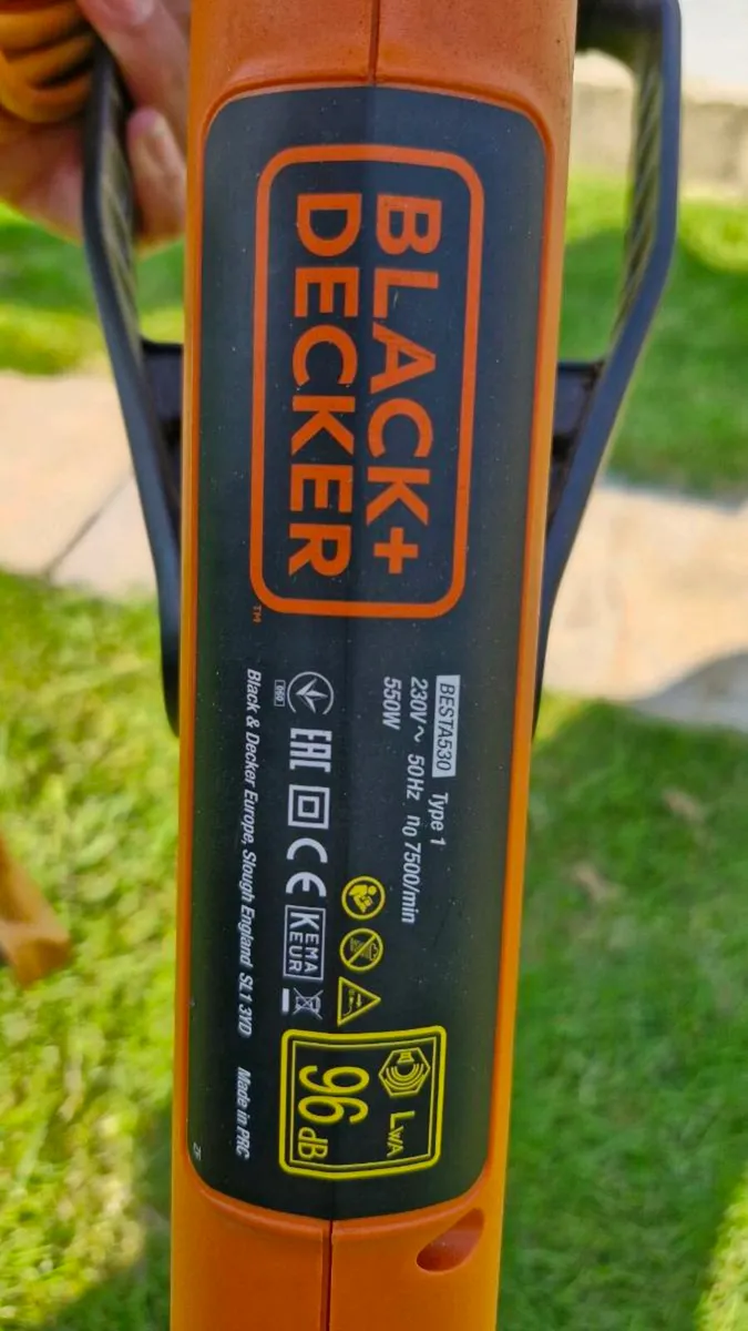 Black & Decker Strimmer - Image 3