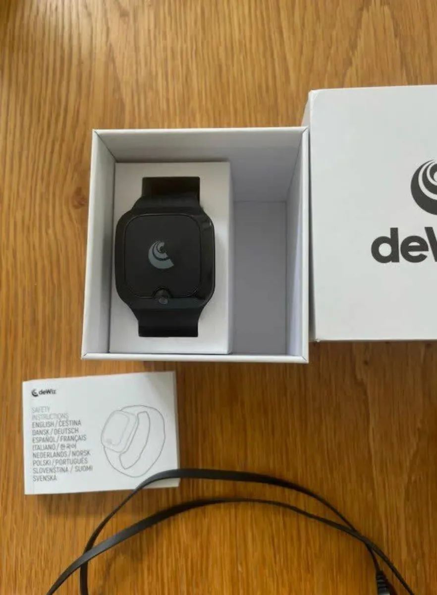 deWiz AI Golf Swing Analyzer watch - Image 4