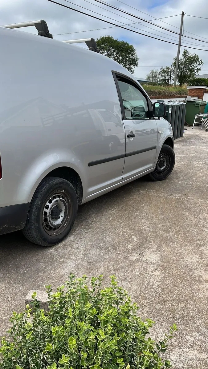 Vw caddy - Image 4