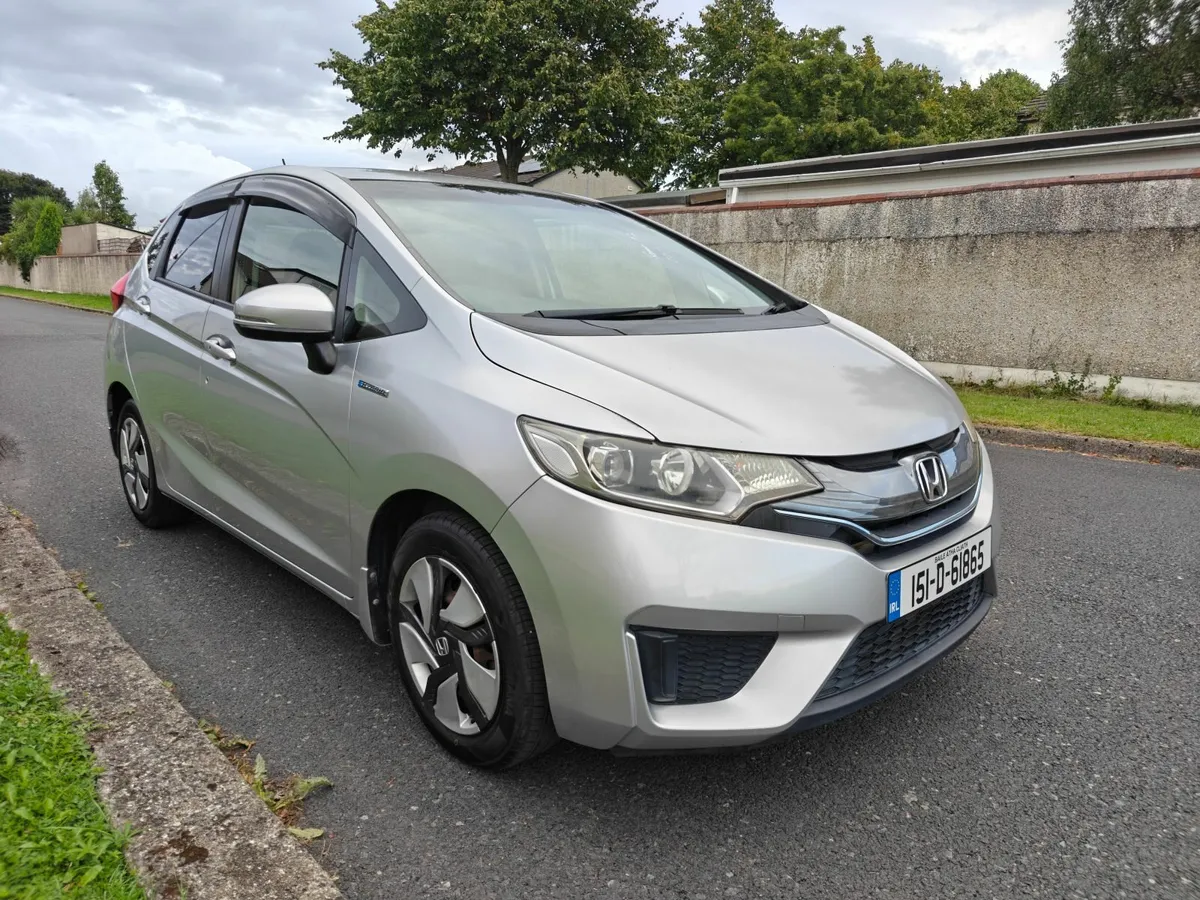 Honda Fit 2015 Hybrid New NCT 07/26 Low Mileage - Image 4