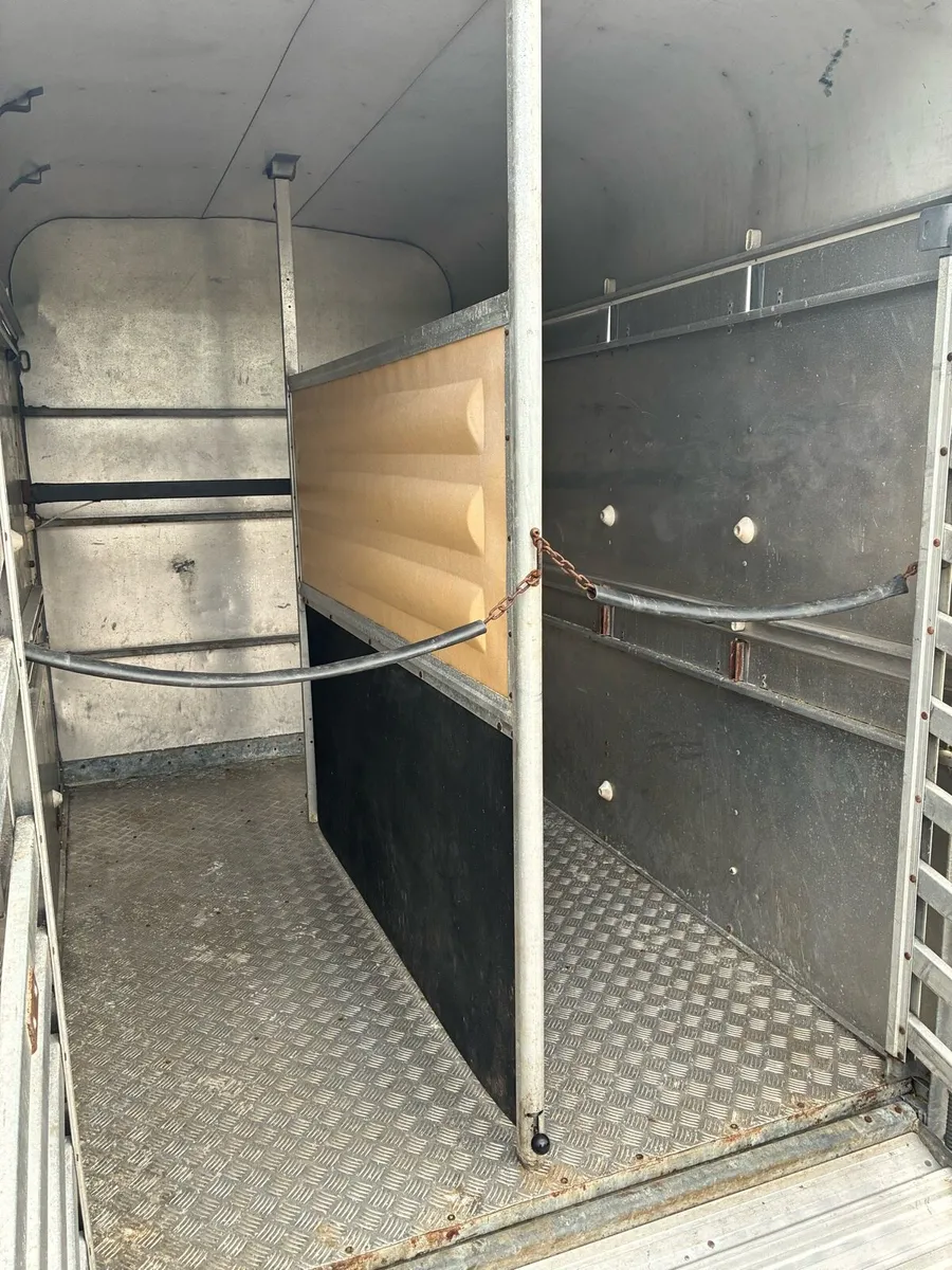 Ifor Williams cattle / sheep / horse trailer - Image 1