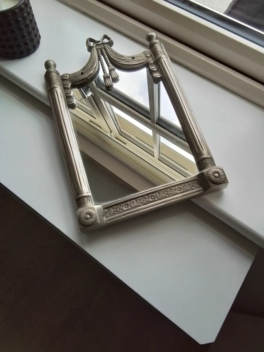 Vintage mirror - Image 1