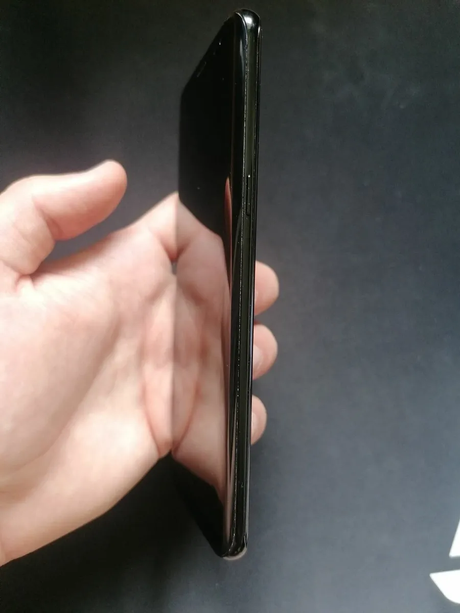 Samsung Galaxy S8 64GB Midnight Black Unlocked - Image 4
