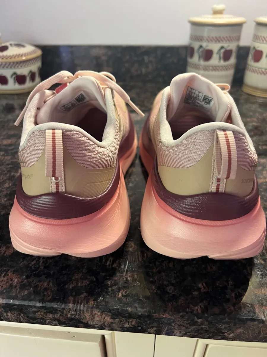Women’s Saucony Guide 18 - Image 3