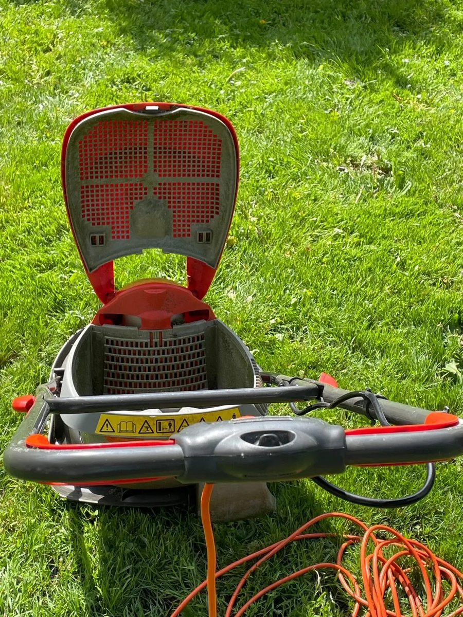 Flymo lawnmower - Image 3