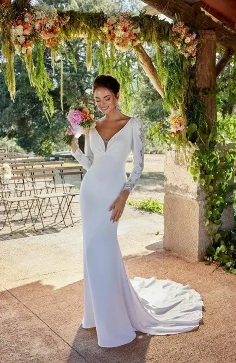 Gorgeous Victoria Jane  wedding dress for sale - Image 1