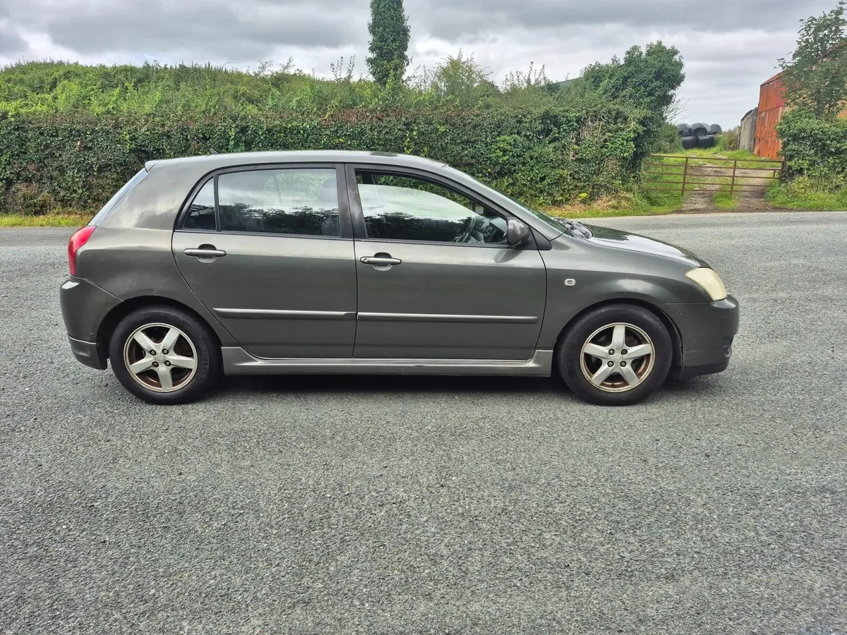 Toyota Corolla 2004 - Image 3