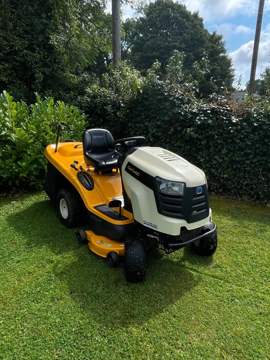 Cub Cadet ride on lawnmower - Image 1