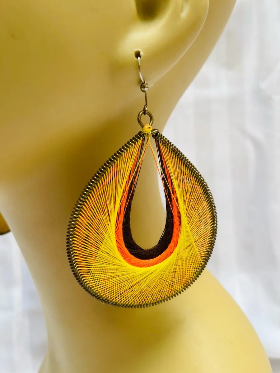 Vintage thread earrings - Image 1