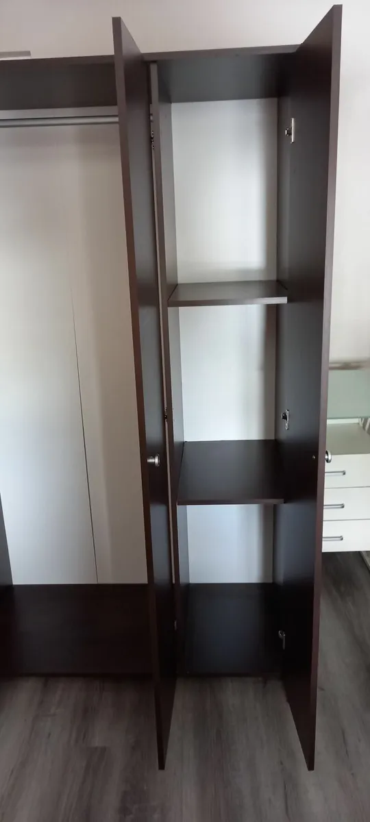 Wardrobe - Image 3