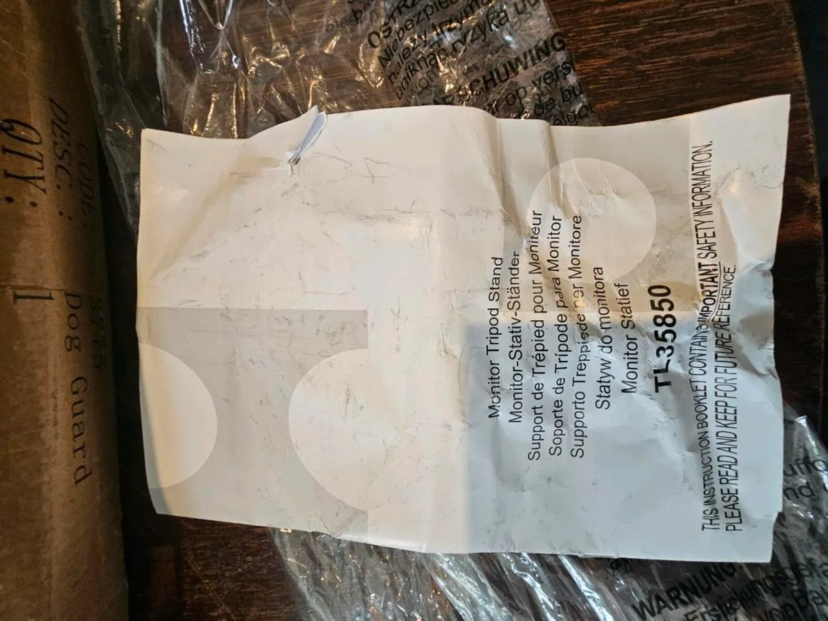 Adjustable monitor tripod stand brand new - Image 2
