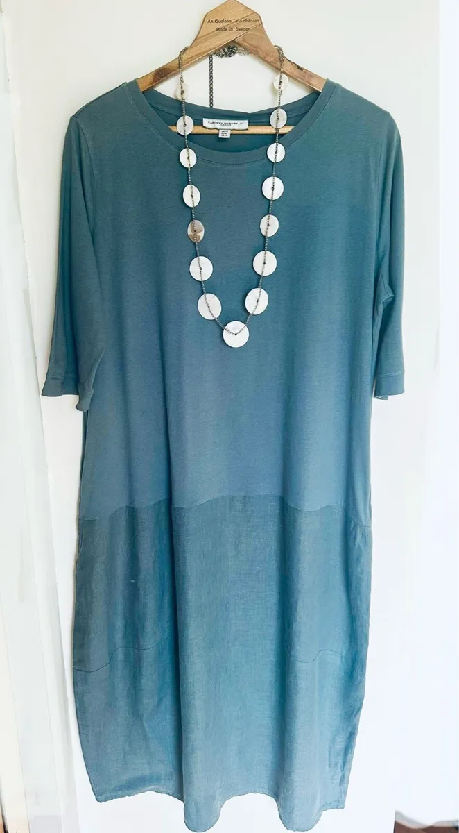 Carolyn Donnelly‘s cotton/ linen dress - Image 1