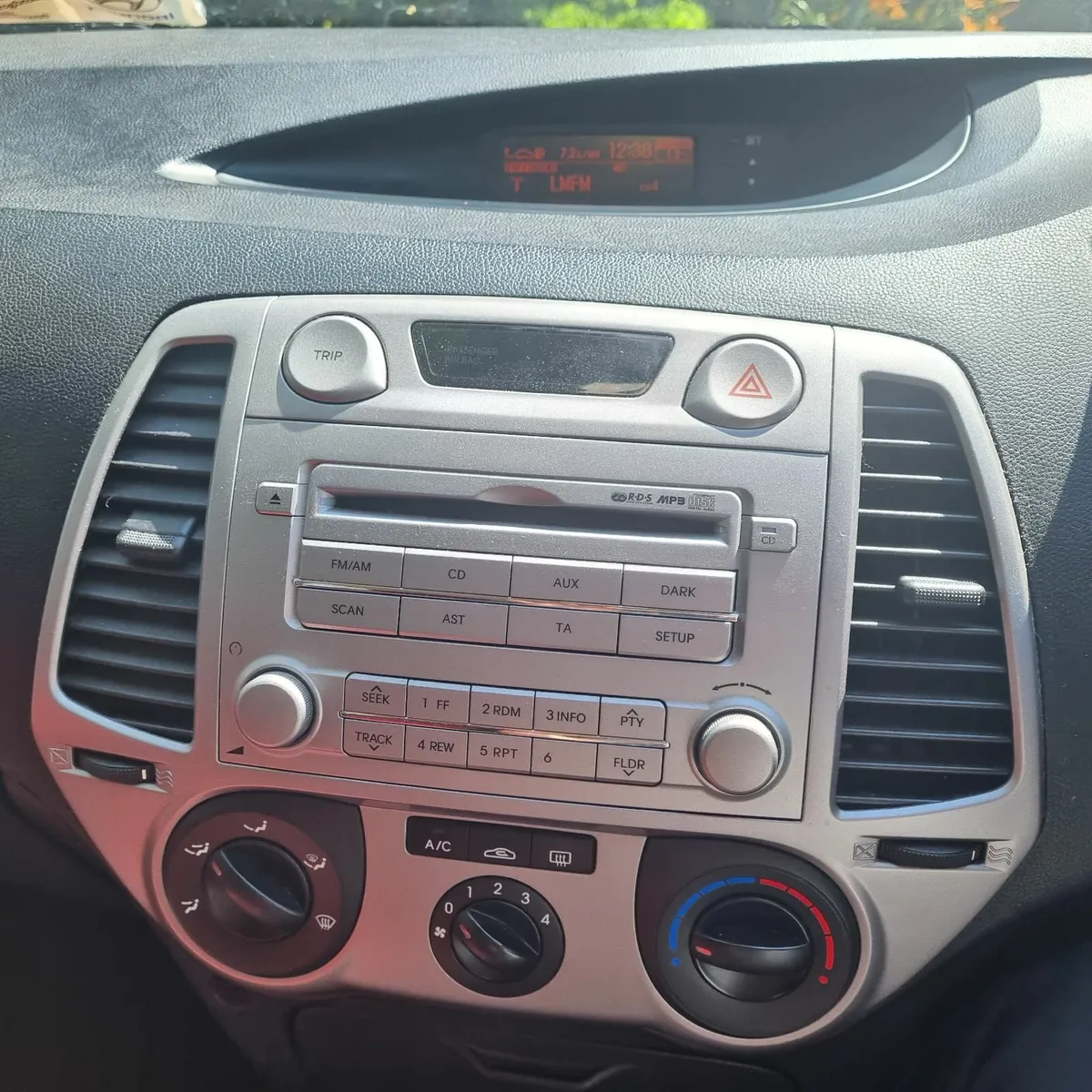 Hyundai i20 2010 - Image 3
