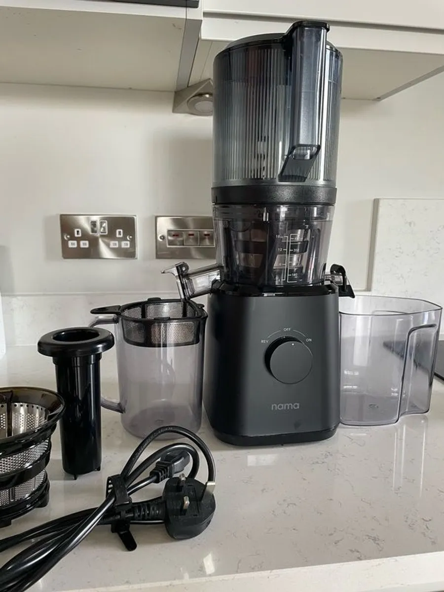 Nama J2 Cold Press Juicer, Black, UK Version - Image 3
